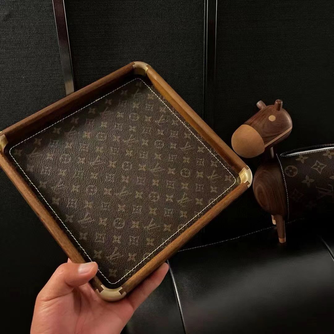 Louis Vuitton LV small square tray - Louis Vuitton Tray | Aleppo Gift UAE